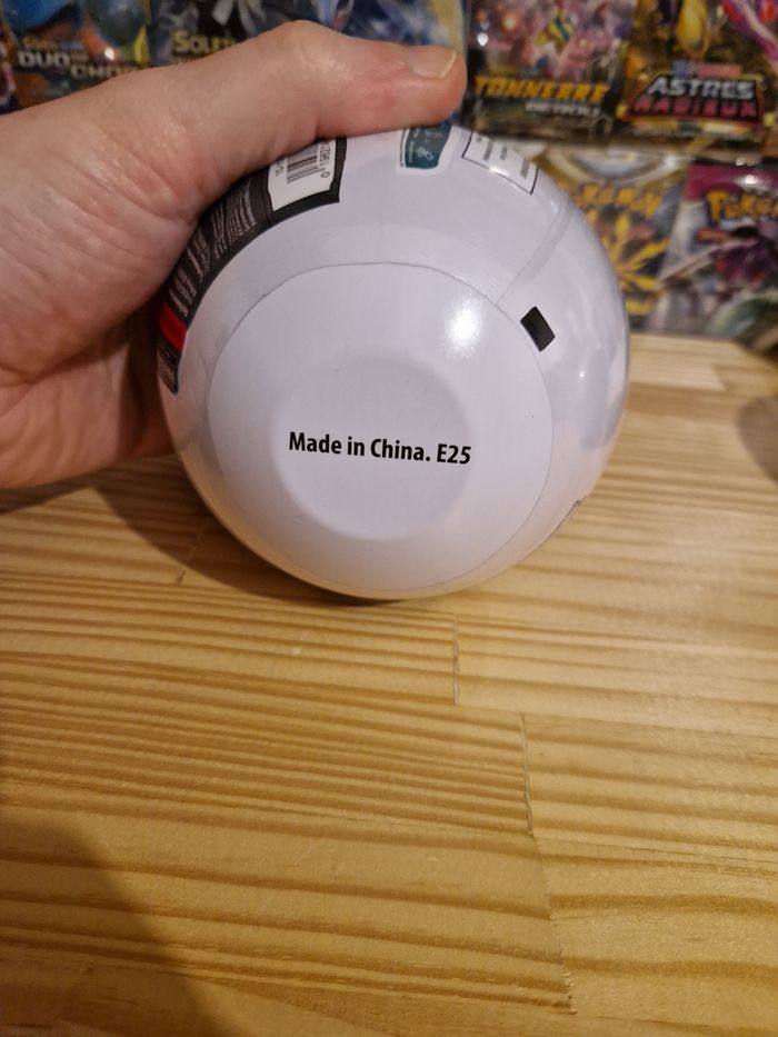 Pokémon Pokéball Hyper Ball sceller français - photo numéro 3