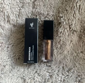 Ornate Younique