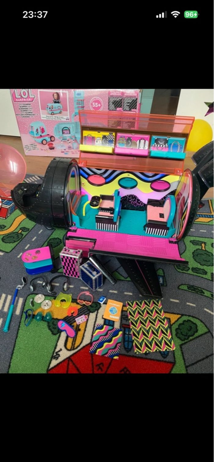 Avion transformable en studio ou véhicule