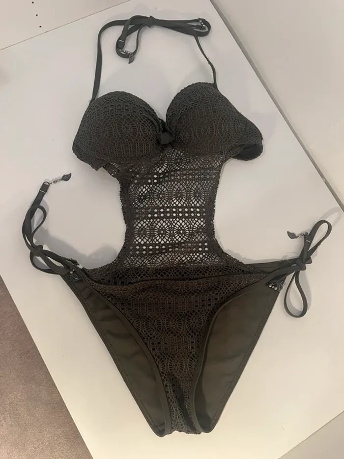 Maillot de bain 1 pièce crochet New Yorker 90B