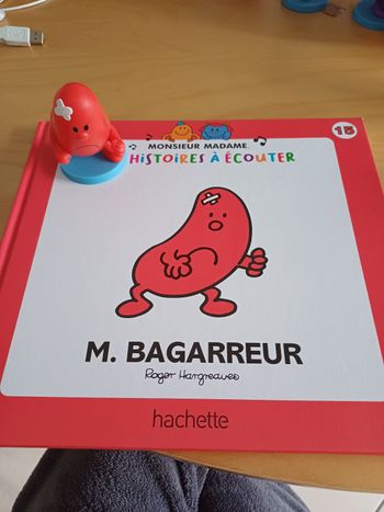Livre+figurine M.  Bagarreur