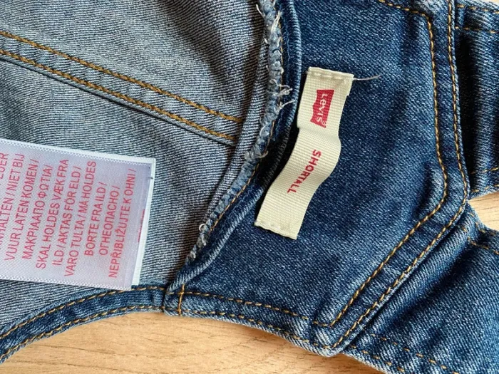 Salopette en jeans - photo numéro 3