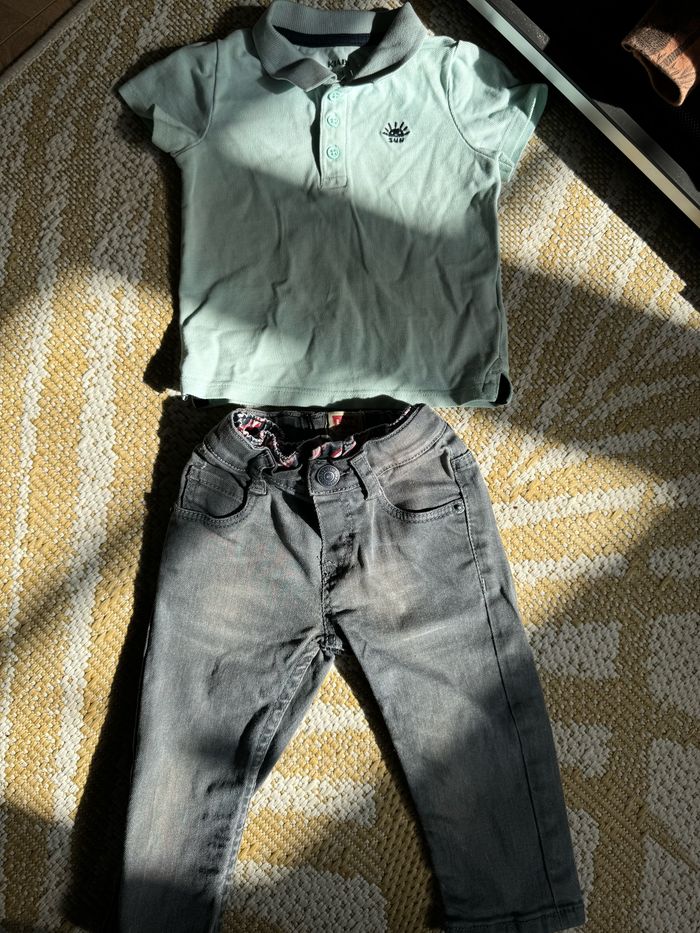 Polo vert clair et jean gris foncé