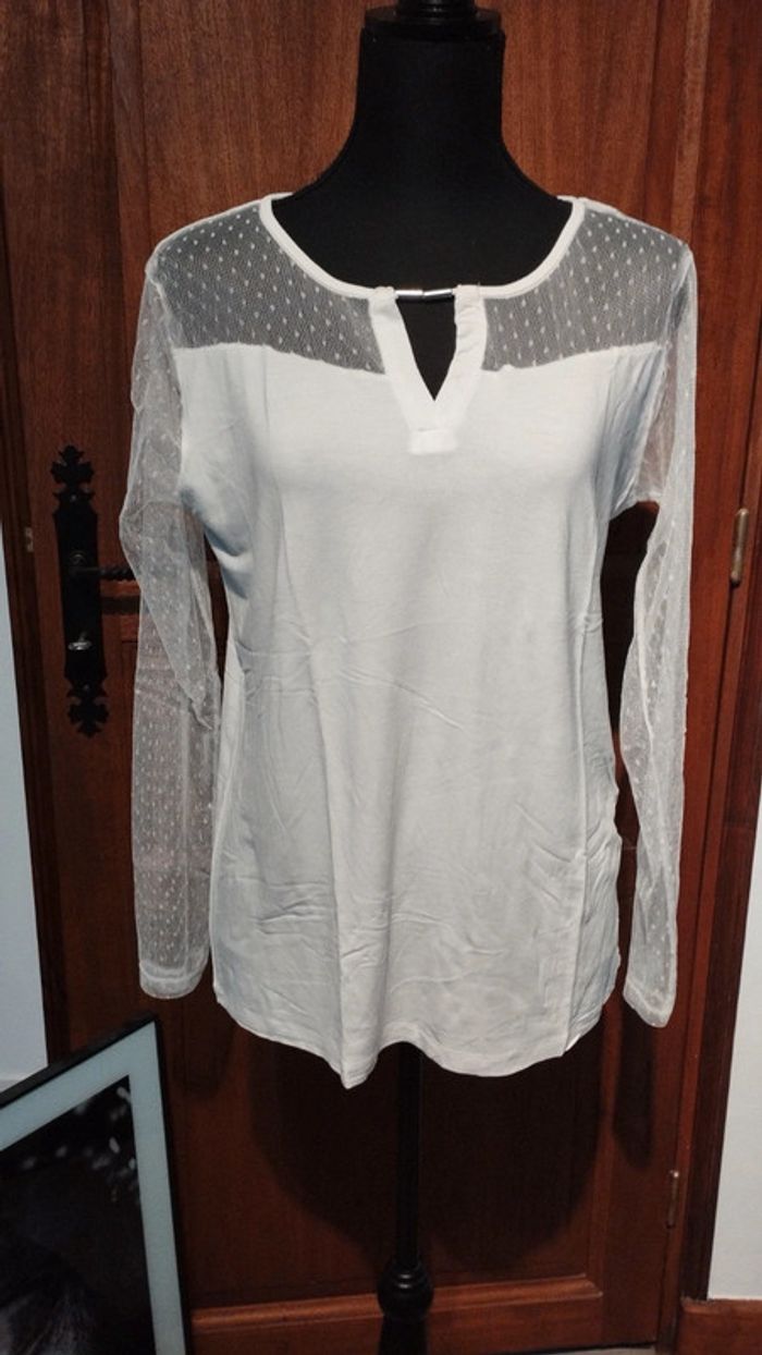 Tee shirt