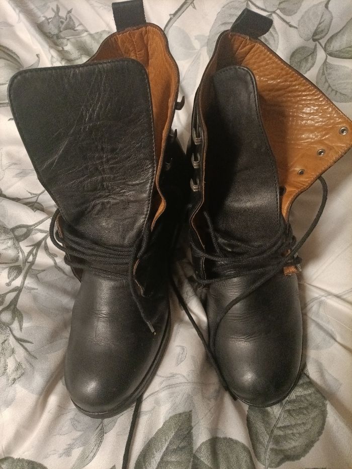 Bottines femme  Agnès  B  taille 39 en très très  bon état - photo numéro 8