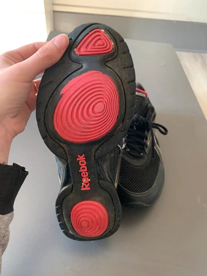 Basket noir et rouge homme taille 39 - photo numéro 6
