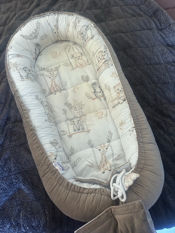 Réducteur de lit bébé 