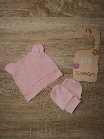 Bonnet et moufles bébé