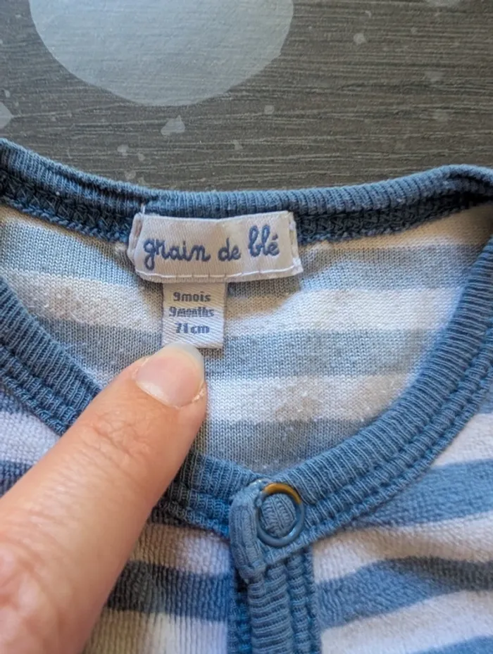 Pyjama rayé - photo numéro 3