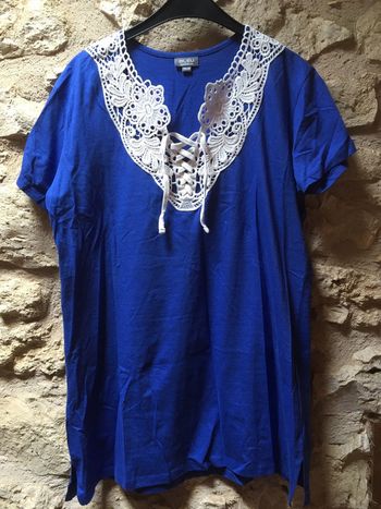 Tunique bleue taille 46/48