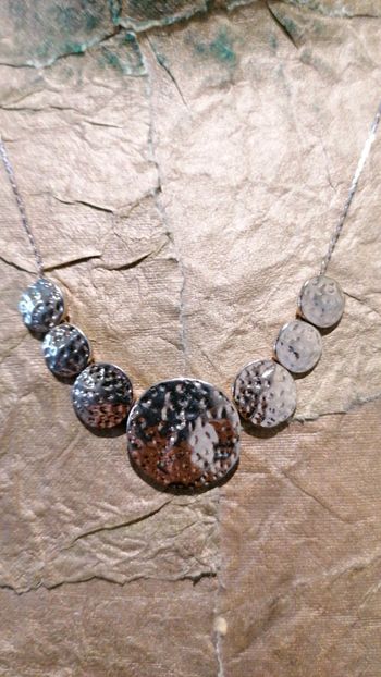 Collier doré