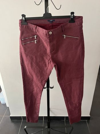 Pantalon bordeaux Taille 46