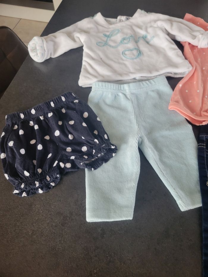 Lot vêtements fille 3 mois - photo numéro 2