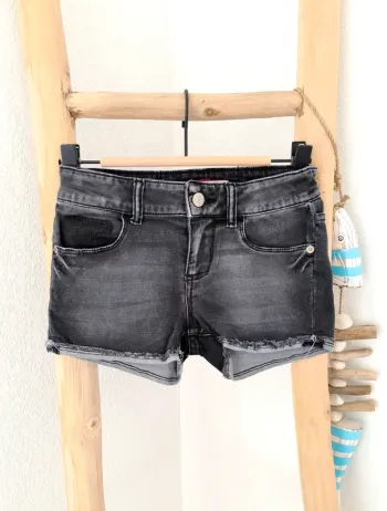 Levi's 8 ans