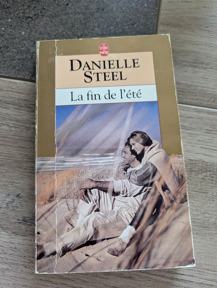 Vend livre de poche la fin de l'été de Danielle steel