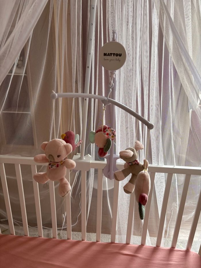 Tour de lit Verbaudet et mobile musical Nattou - photo numéro 4