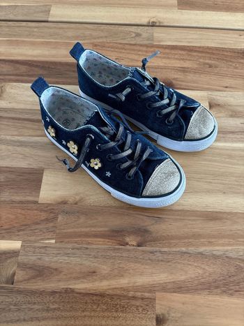 Basket en toile bleue et dorée