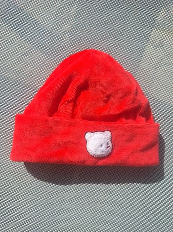 Bonnet velour rouge ours
