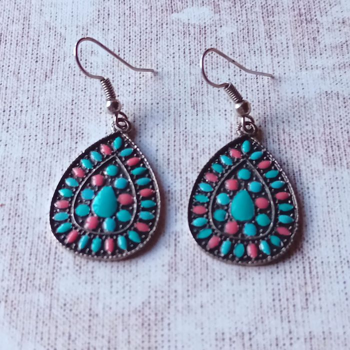 boucles d'oreilles imitation turquoise et corail - photo numéro 2