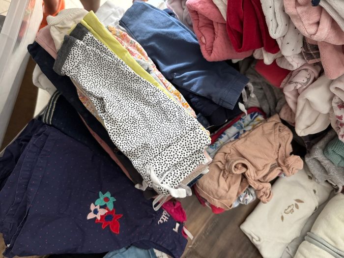 GROS LOT VÊTEMENTS BÉBÉ FILLE - photo numéro 3