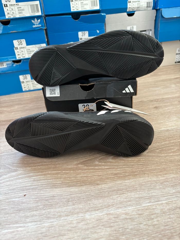 Basket Adidas predator edge 38 2/3 - photo numéro 6