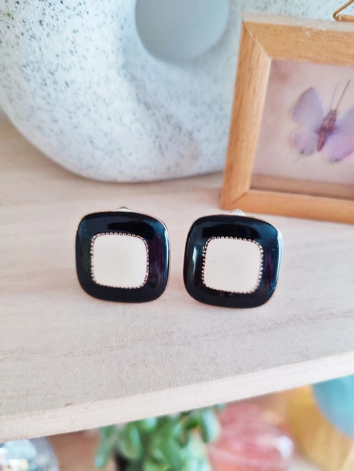 Boucles d'oreilles a clips vintage