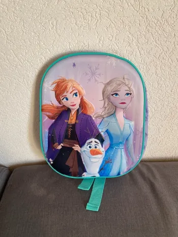 🎒Sac à dos La Reine des Neiges en reliefs – Elsa, Anna & Olaf