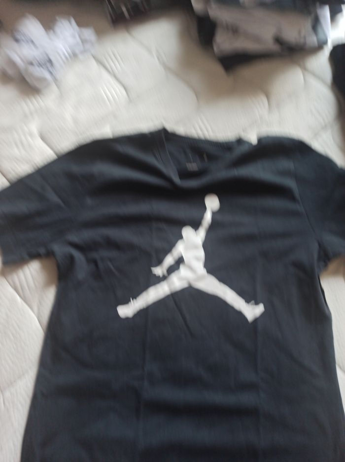 Tee shirt - photo numéro 2