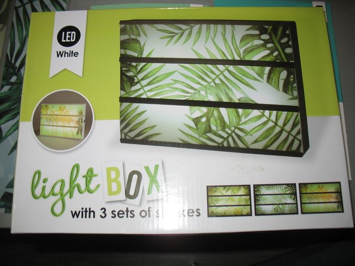 BOITE LUMINEUSE BLANCHE + LETTRES ET CHIFFRES - 30 x 22 x 4.5 CM - n°15 - photo numéro 6