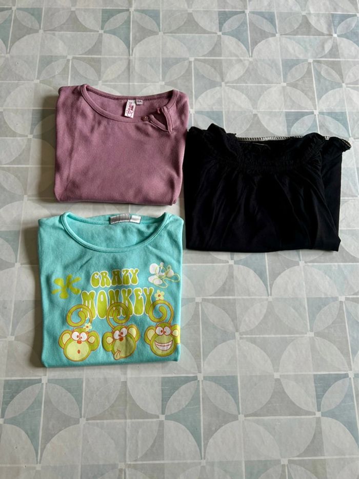 Lot de 4 t shirts fille - 10 ans - Kiabi - Basic One - en très bon état - photo numéro 3