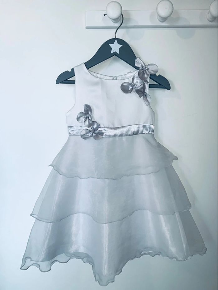 Robe à volants blanche  24M