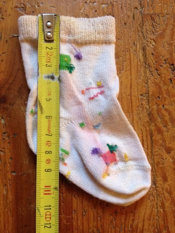 Une paire de chaussettes imprimés pour bébé - photo numéro 3
