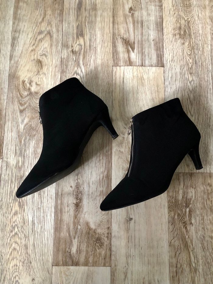 Bottines 👢 • 39 • Claudia ghizzani • Noir • Très bon état - photo numéro 2