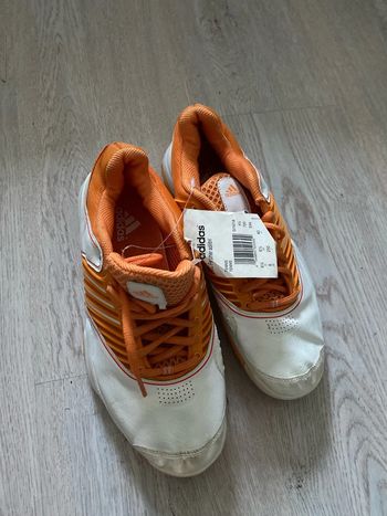 Chaussures Baskets Adidas pointure 40 Neuve