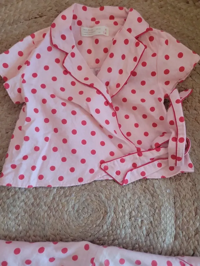 Pyjama 5-6 ans - photo numéro 2