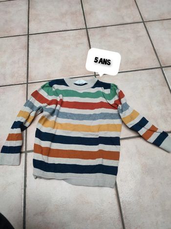 Pull rayé multicolore