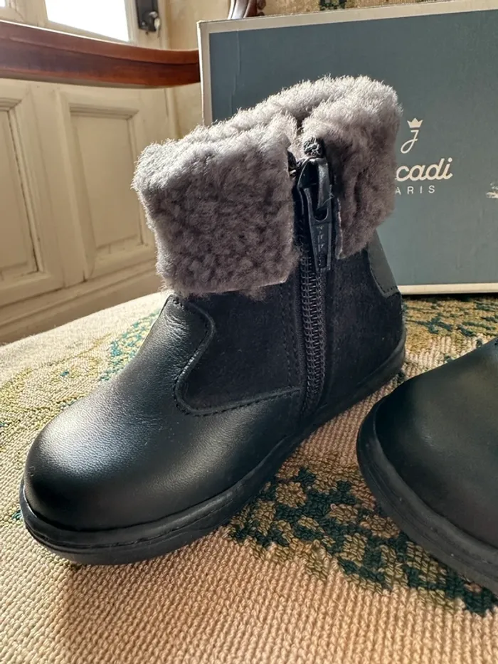 NEUF Chaussures hiver bébé Boots fourrées cuir Jacadi 19 bleu marine Lièvre garçon - photo numéro 2