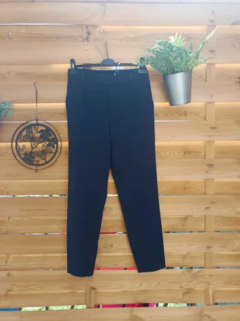 Pantalon neuf taille 38