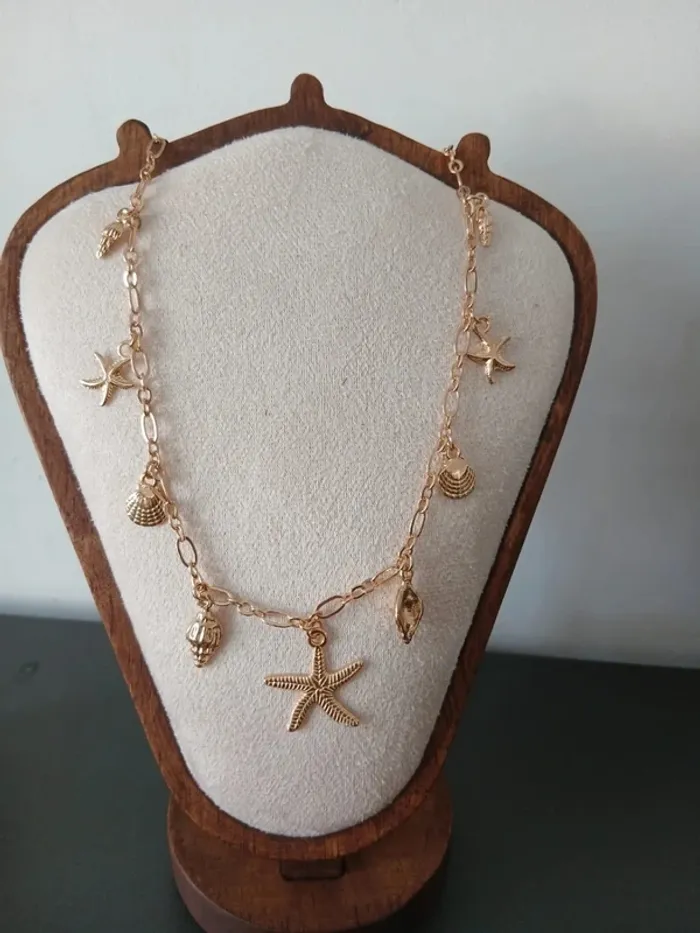 Collier étoile de mer acier inoxydable or doré coquillage porcelaine summer