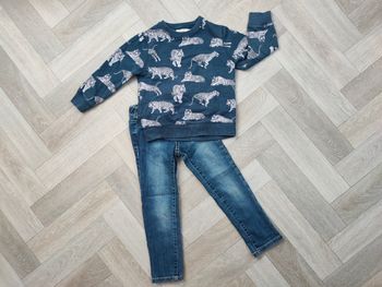 Sweat Zara et jean taille 4/5 ans