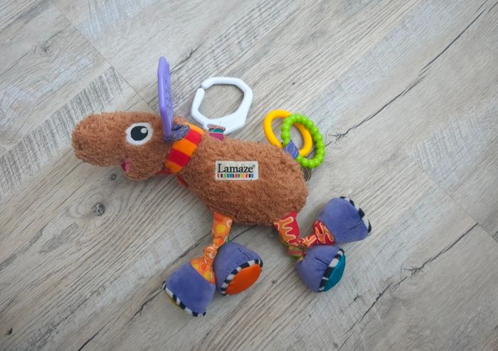 Peluche avec anneaux de dentition