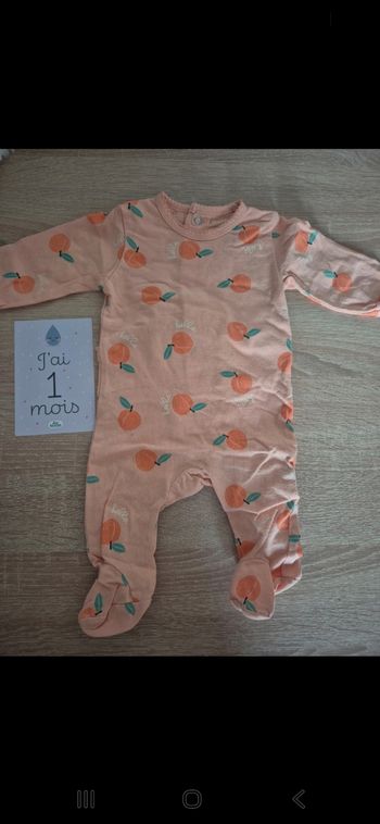 Pyjamas leger 1mois