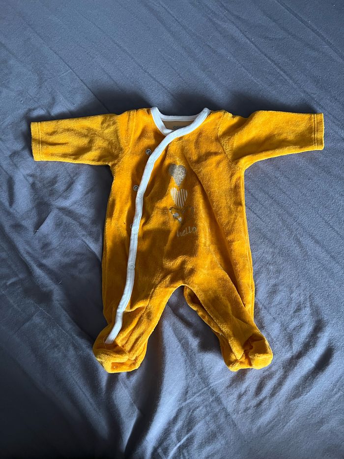 Pyjamas naissance - photo numéro 3