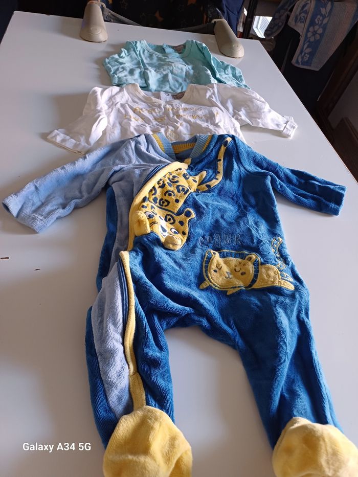 Lot de 3 pyjamas en 3 miis 1 à zip et 2 à pression - photo numéro 6