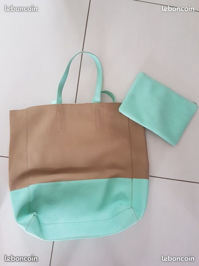 Sac + pochette en très bon état