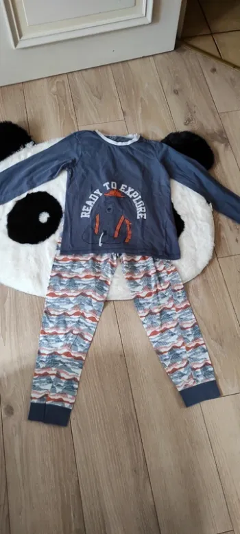 🐼  Pyjama coton 7-8 ans tex  Très bon état  🐼