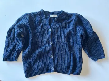 Gilet mango en maille bleu marine pailleté