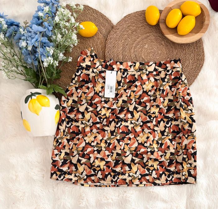 Jupe à motifs papillon orangée Molly Bracken taille L - photo numéro 7
