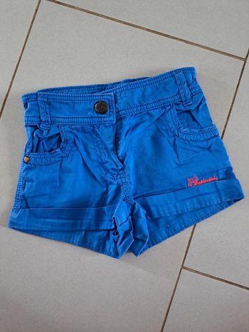 Short 2 ans