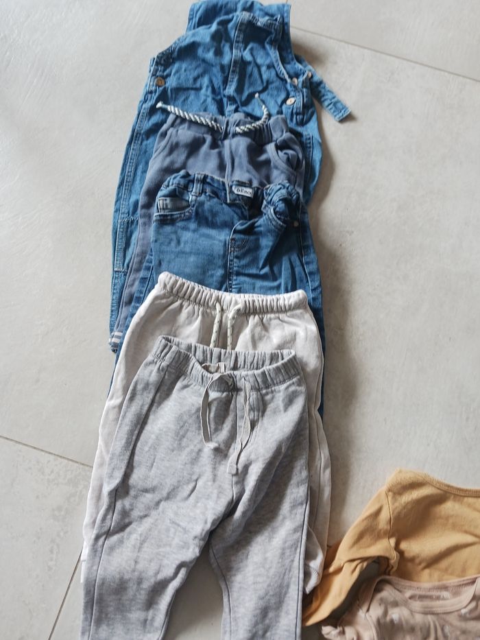 Lot vêtements 18 mois garçon - photo numéro 4